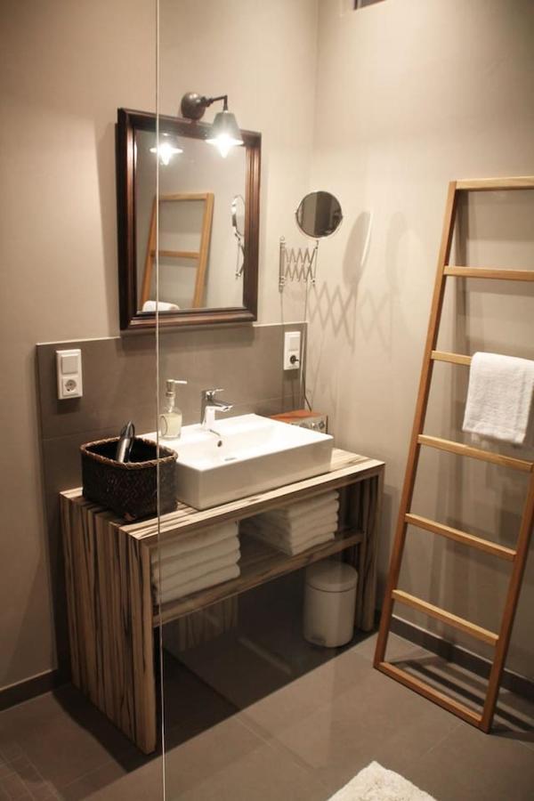 Exklusive Designferienwohnung The Backyard Tby 02 Apartment Trier